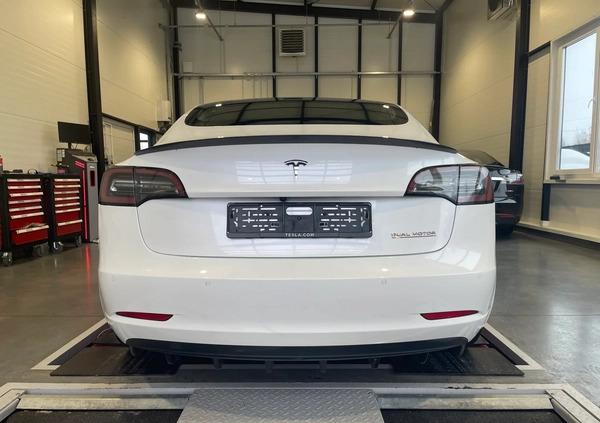 Tesla Model 3 cena 99900 przebieg: 125170, rok produkcji 2019 z Kościan małe 232